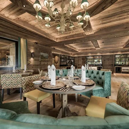 Alpin Sacher מלון