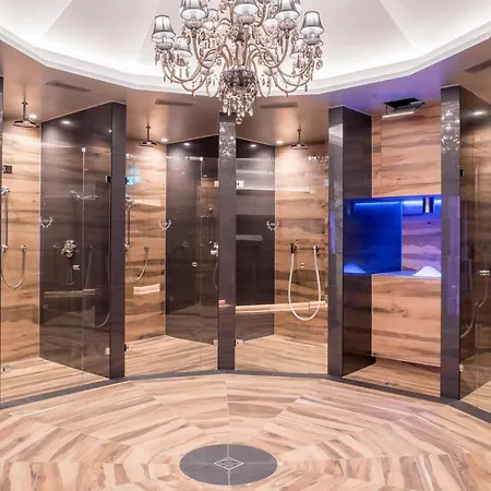 Alpin Sacher Otel 5*