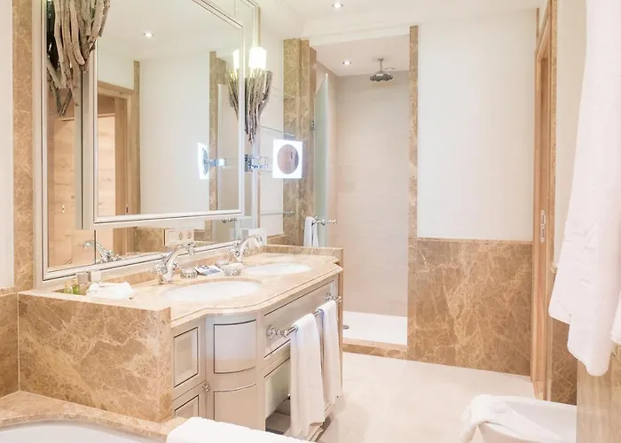 Alpin Sacher Hotell 5*