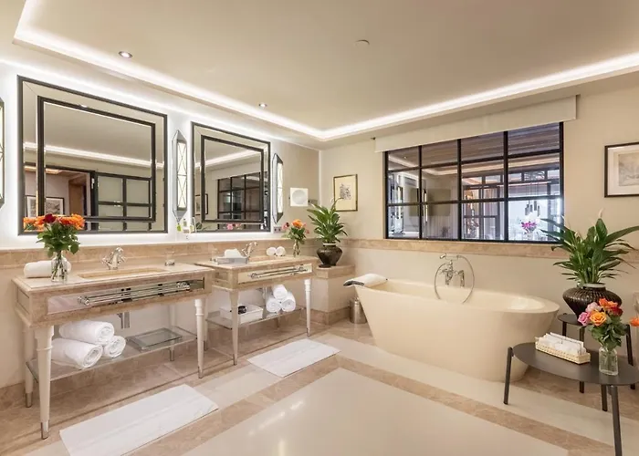 ホテル Alpin Sacher