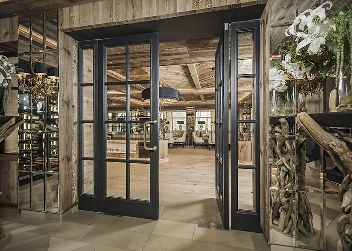 Alpin Sacher Szálloda