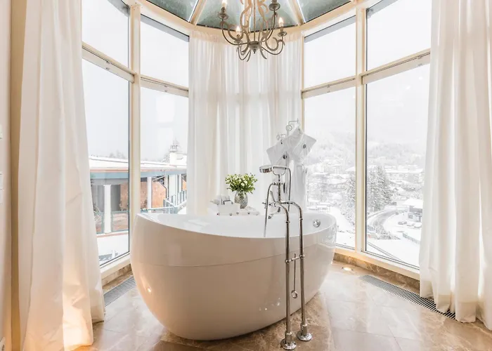 Alpin Sacher 5* ゼーフェルト・イン・チロル